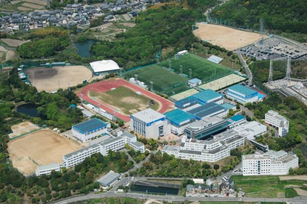 大阪体育大学